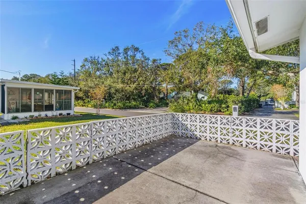 $2,650 | 14198 89th Avenue North, Seminole, FL 33776