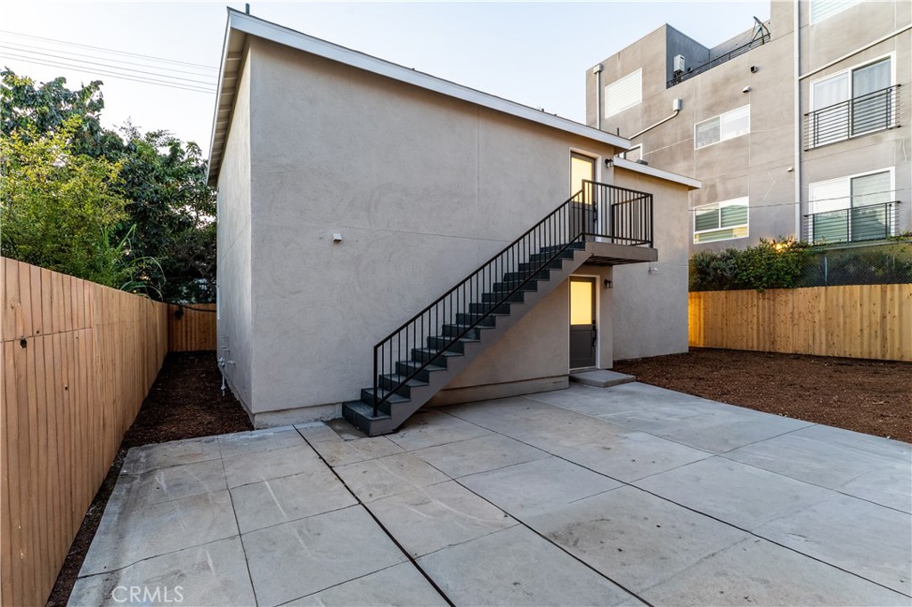 1189 Crenshaw Boulevard Los Angeles, CA 90019 - Photo 30 of 42