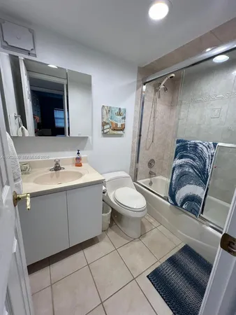 $3,950 | 1501 South Ocean Boulevard, Unit 211, Lauderdale-by-the-Sea, FL 33062