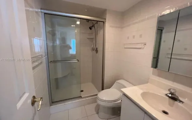 $2,495 | 1501 South Ocean Boulevard, Unit 211, Lauderdale-by-the-Sea, FL 33062