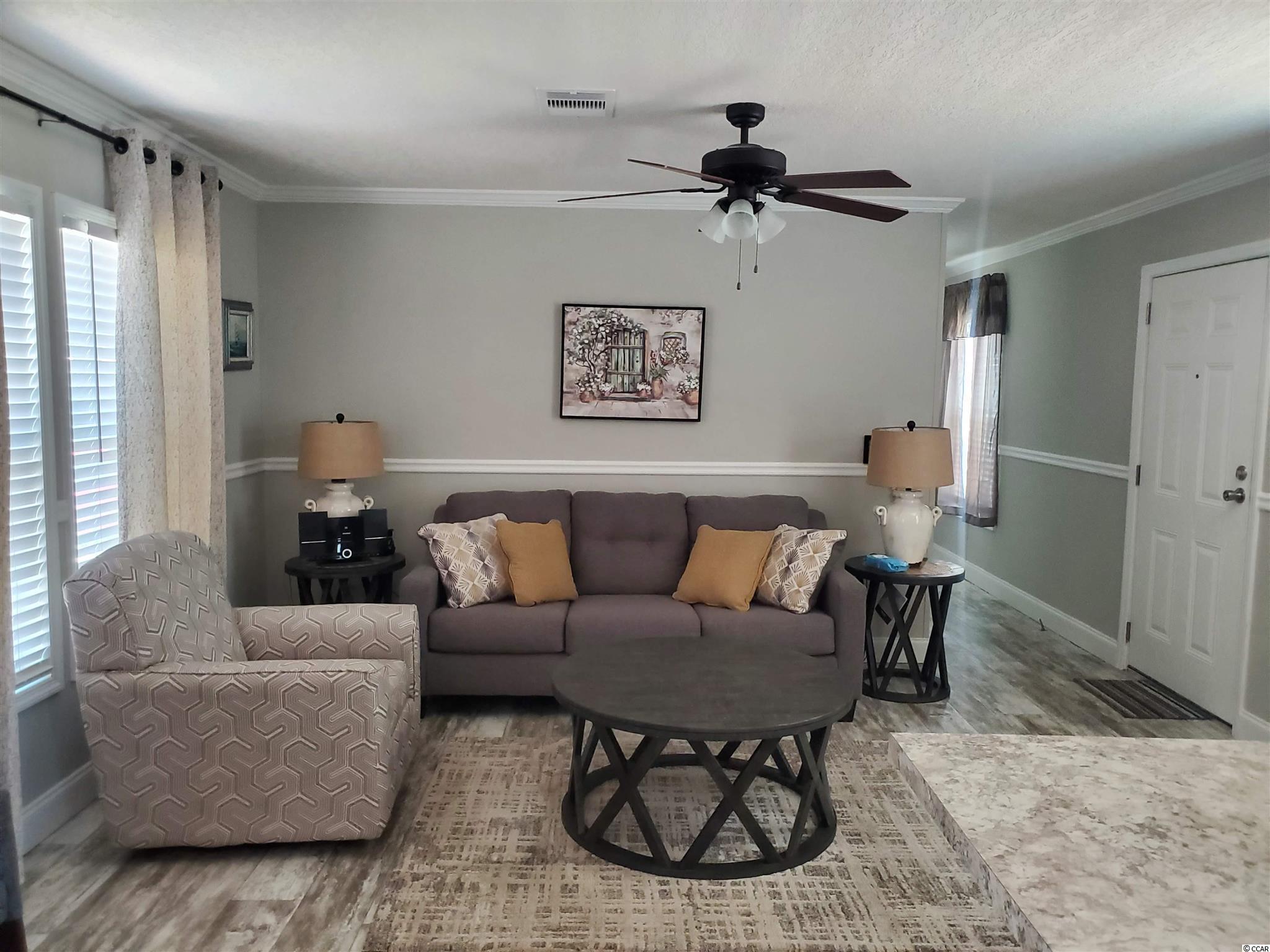 39 Islander Court Murrells Inlet, SC 29576 - Photo 3 of 18