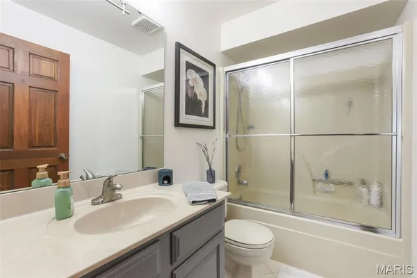 $635,000 | 6 River Bluff Court, Augusta, MO 63332