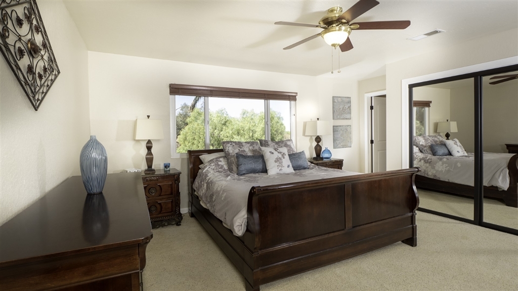 10018 West Lilac Road Escondido, CA 92026 - Photo 11 of 25 Gallery Image 11