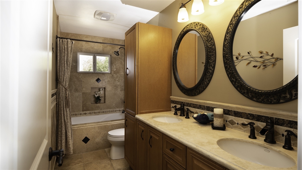 10018 West Lilac Road Escondido, CA 92026 - Photo 14 of 25 Gallery Image 14