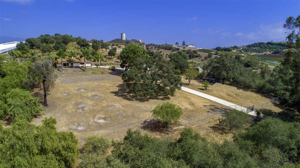 10018 West Lilac Road Escondido, CA 92026 - Photo 21 of 25 Gallery Image 21