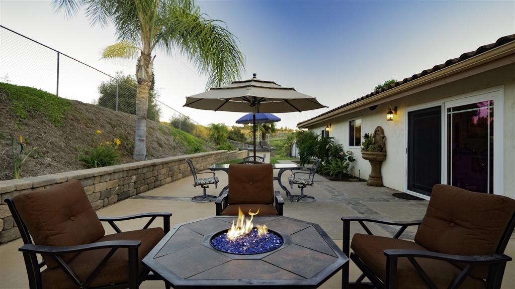 10018 West Lilac Road Escondido, CA 92026 - Photo 10 of 25 Gallery Image 10