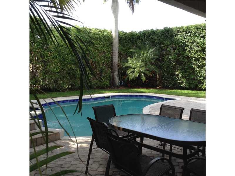 3875 Falcon Ridge Circle Weston, FL 33331 - Photo 17 of 26 Pool