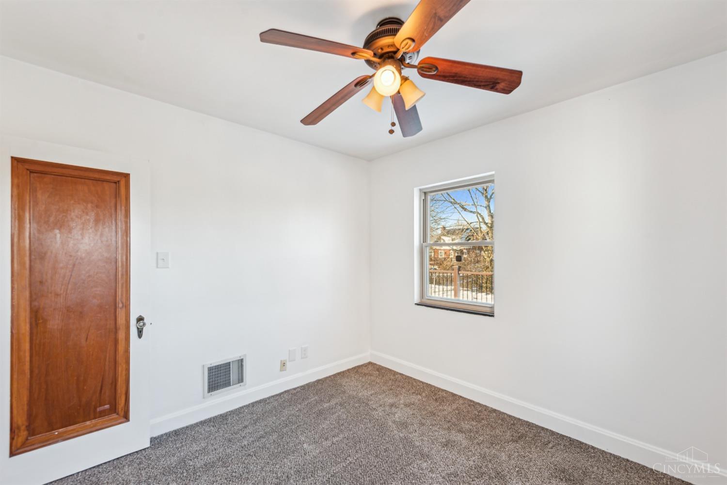 5243 Relluk Drive Cincinnati, OH 45238 - Photo 19 of 35 Gallery Image 19
