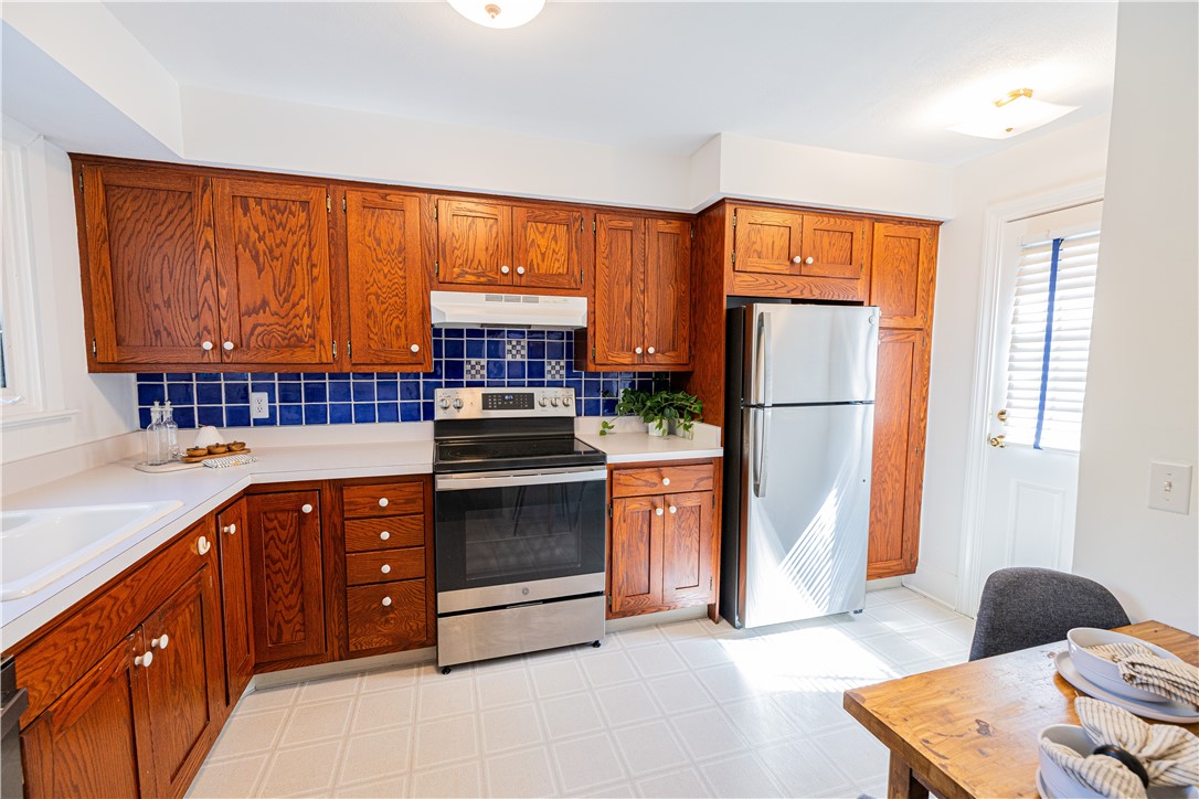 74 Avalon Drive Rochester, NY 14618 - Photo 7 of 30