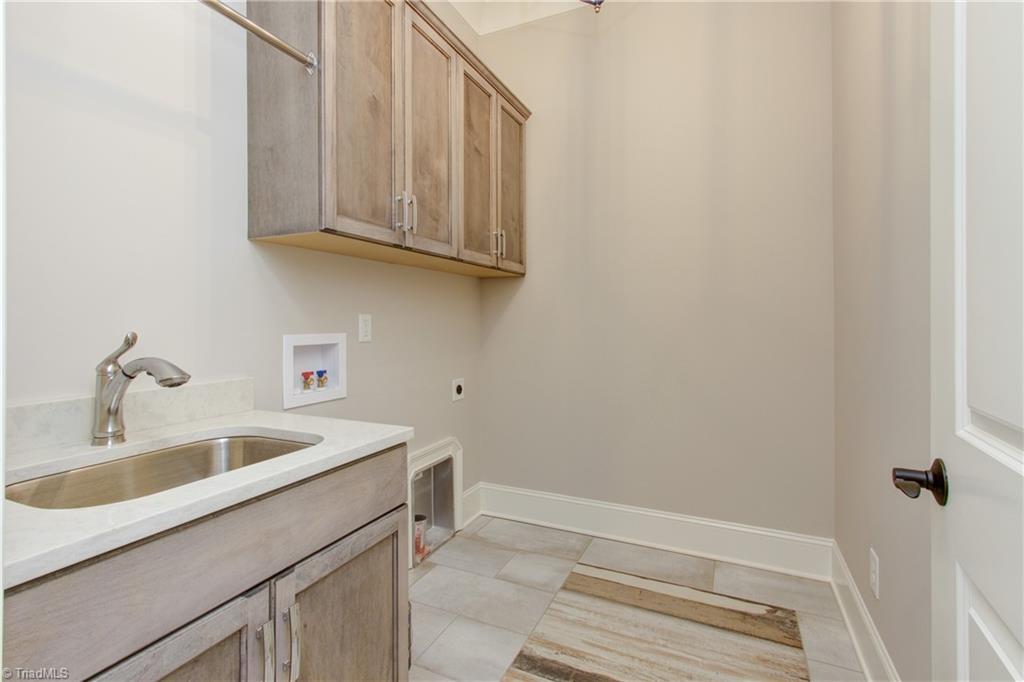 7306 Lanval Drive Oak Ridge, NC 27310 - Photo 31 of 48