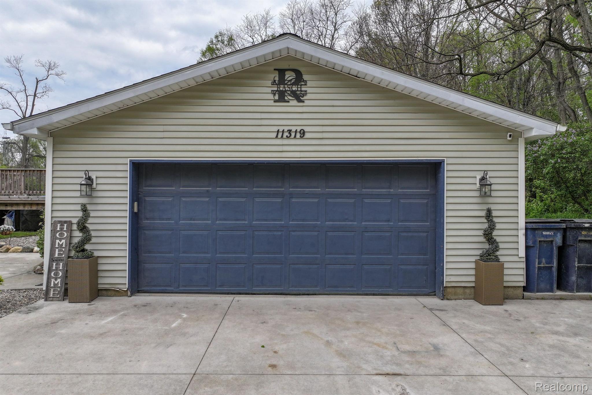 11319 Foley Road Fenton, MI 48430 - Photo 3 of 47 Gallery Image 3