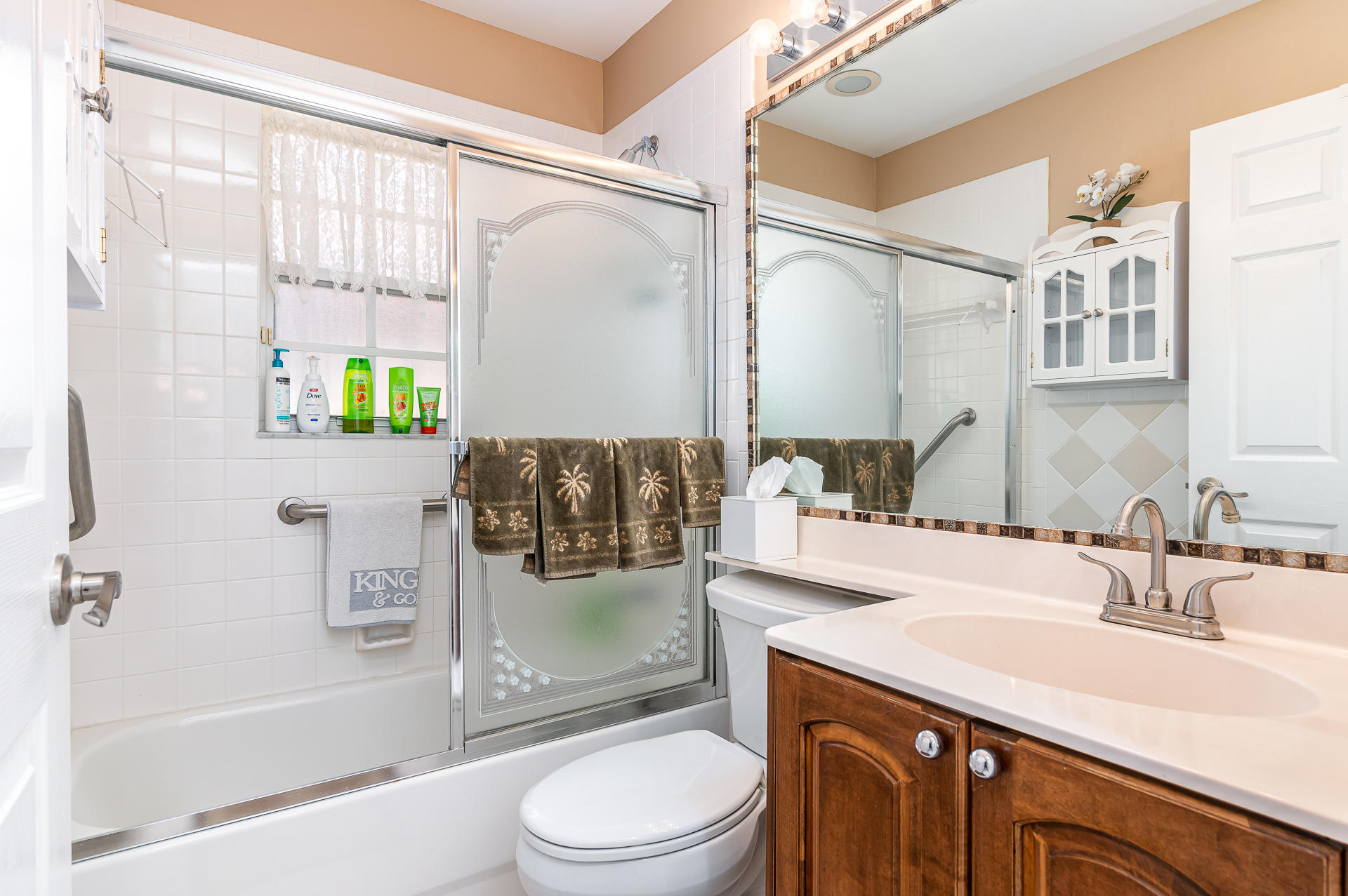 8218 Vía Bella Boca Raton, FL 33496 - Photo 15 of 22 Bath 2