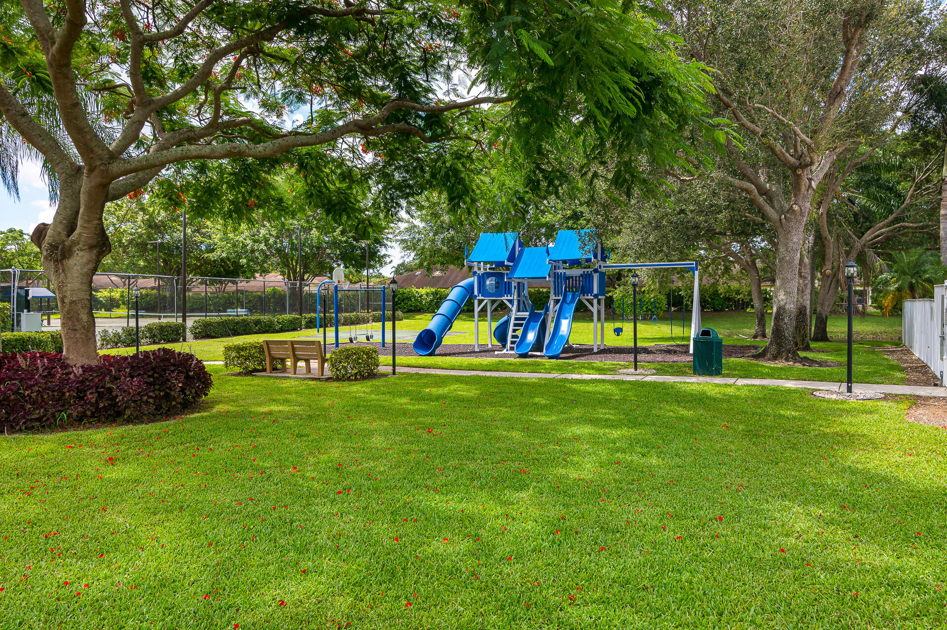8218 Vía Bella Boca Raton, FL 33496 - Photo 20 of 22 Playground