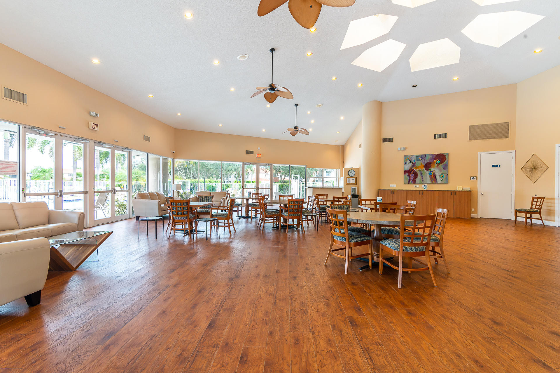 8218 Vía Bella Boca Raton, FL 33496 - Photo 21 of 22 Social Room