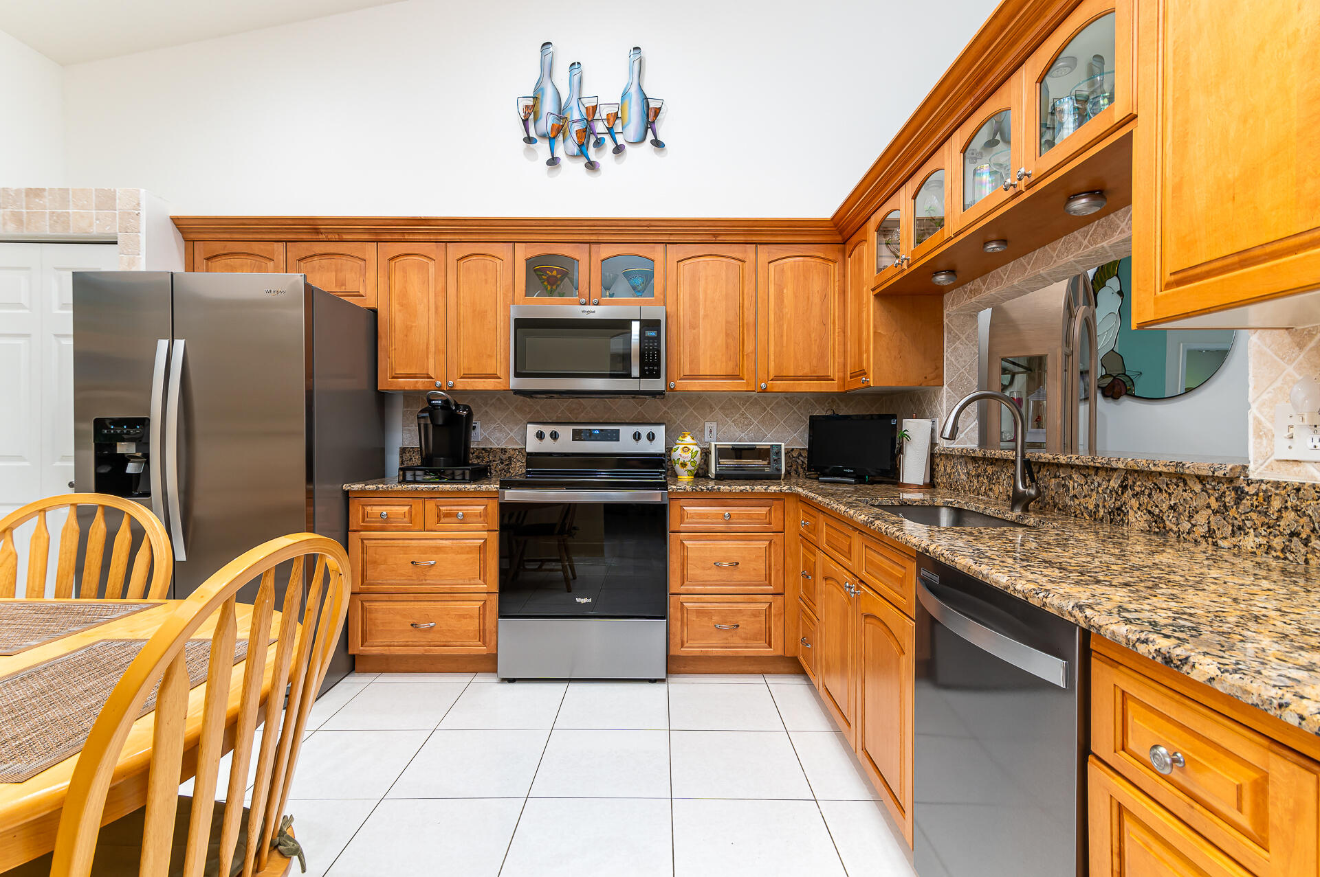 8218 Vía Bella Boca Raton, FL 33496 - Photo 5 of 22 Eat In Kitchen
