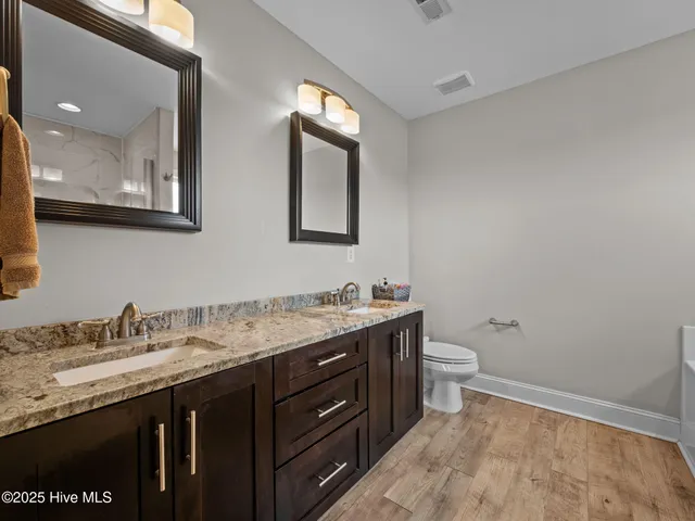 $459,000 | 100 Abaco Drive East, Cedar Point, NC 28584