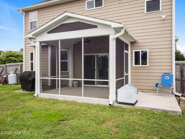 $459,000 | 100 Abaco Drive East, Cedar Point, NC 28584
