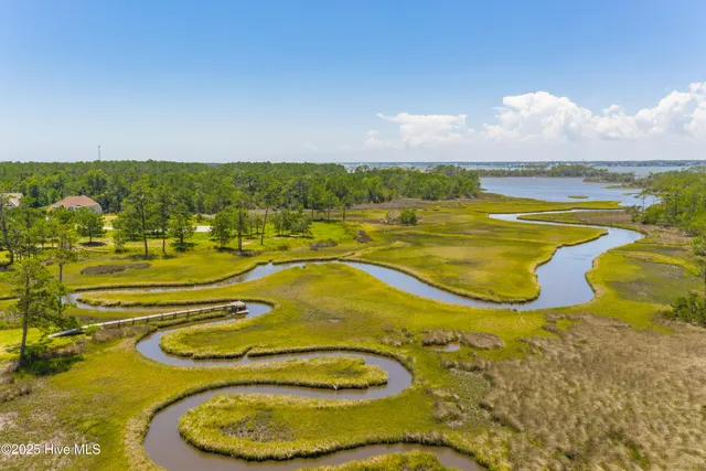 $459,000 | 100 Abaco Drive East, Cedar Point, NC 28584