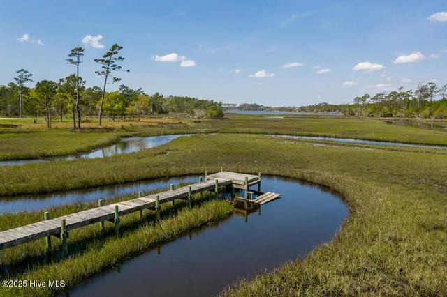 $459,000 | 100 Abaco Drive East, Cedar Point, NC 28584