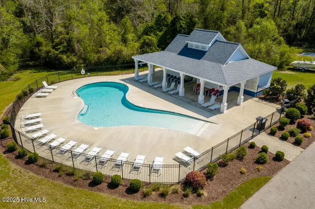 $459,000 | 100 Abaco Drive East, Cedar Point, NC 28584