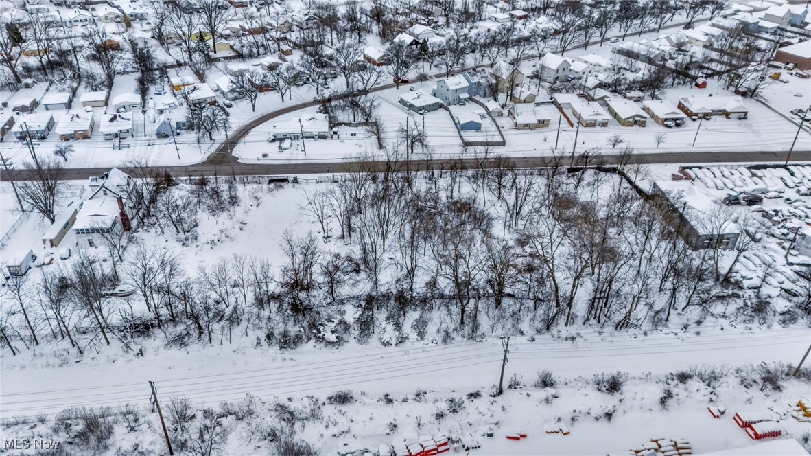 17001 South Miles Road Cleveland, OH 44128 - Photo 14 of 17 View of snowy aerial view