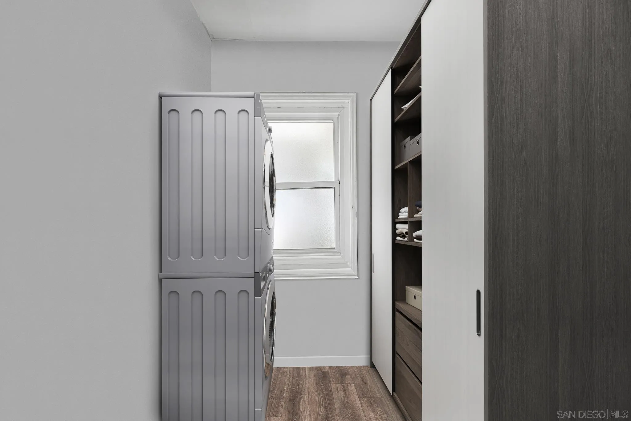 1350 Marshall Road Alpine, CA 91901 - Photo 5 of 23 a view of walk in closet with wooden floor