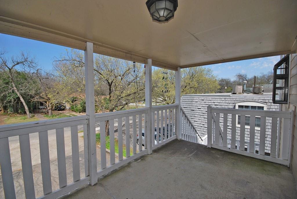 4409 Speedway, Unit 201 Austin, TX 78751 - Photo 14 of 16 View of balcony