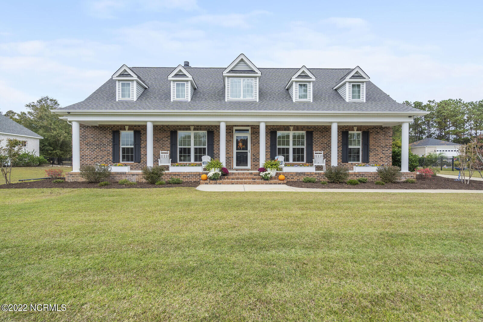 135 Crane Pointe Road Hampstead, NC 28443 - Photo 1 of 105 front