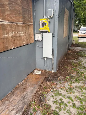 $299,999 | 1589 Northwest 4th Avenue, Pompano Beach, FL 33060