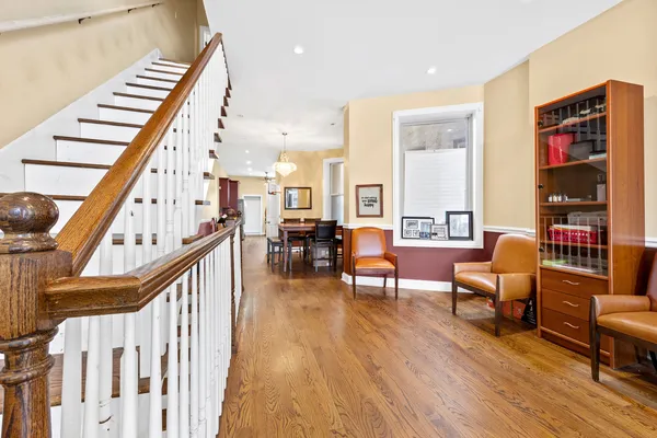 $374,900 | 4403 South Prairie Avenue, Chicago, IL 60653