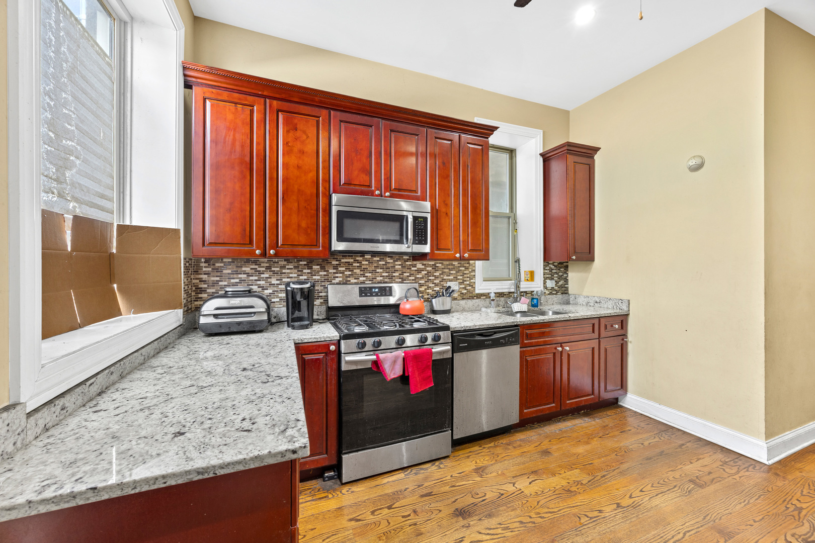 4403 South Prairie Avenue Chicago, IL 60653 - Photo 8 of 24