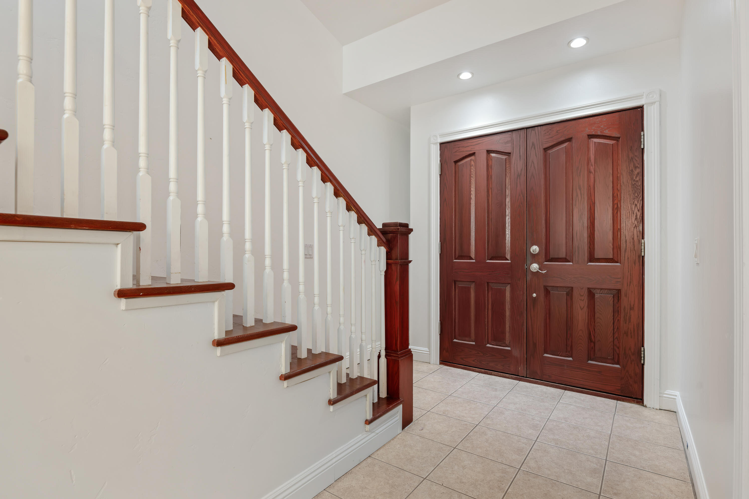 5871 Cathedral Oaks Road Goleta, CA 93117 - Photo 10 of 58 10-Foyer