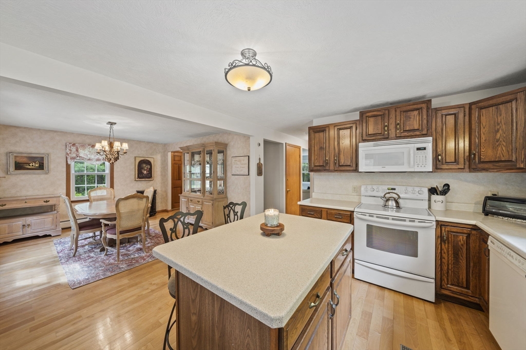 20 Aldana Road Halifax, MA 02338 - Photo 11 of 34