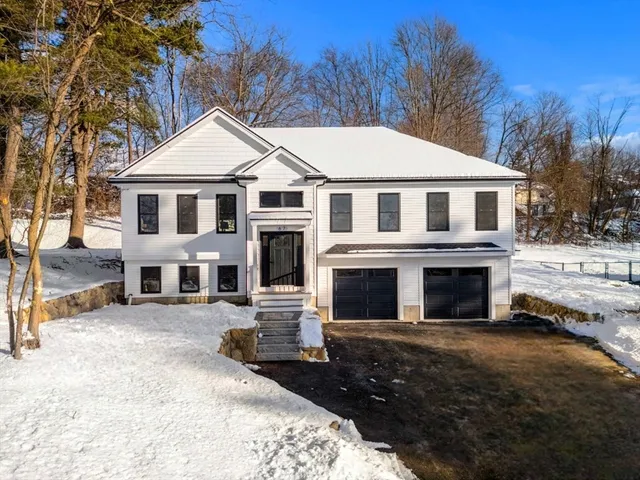 $950,000 | 67 Hood Road, Tewksbury, MA 01876