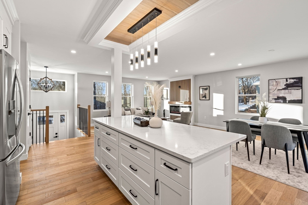 67 Hood Road Tewksbury, MA 01876 - Photo 13 of 42