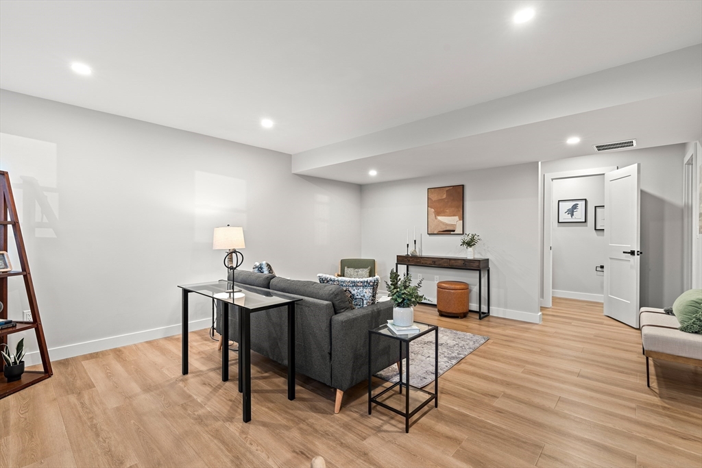 67 Hood Road Tewksbury, MA 01876 - Photo 29 of 42