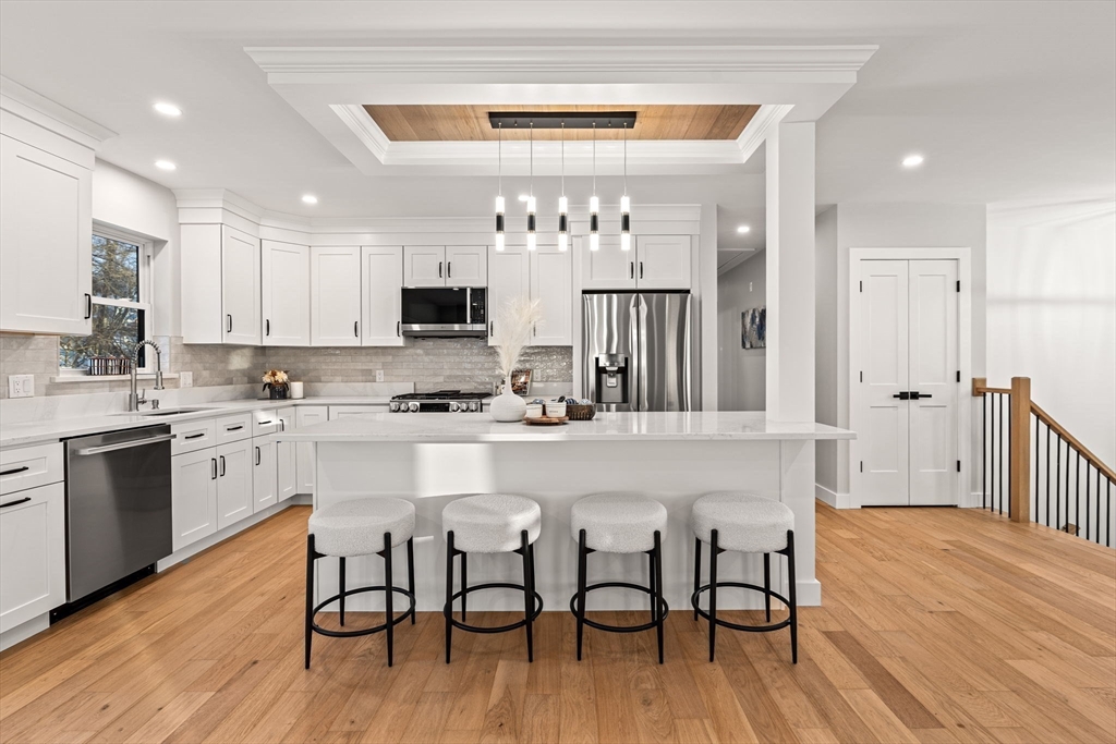 67 Hood Road Tewksbury, MA 01876 - Photo 10 of 42