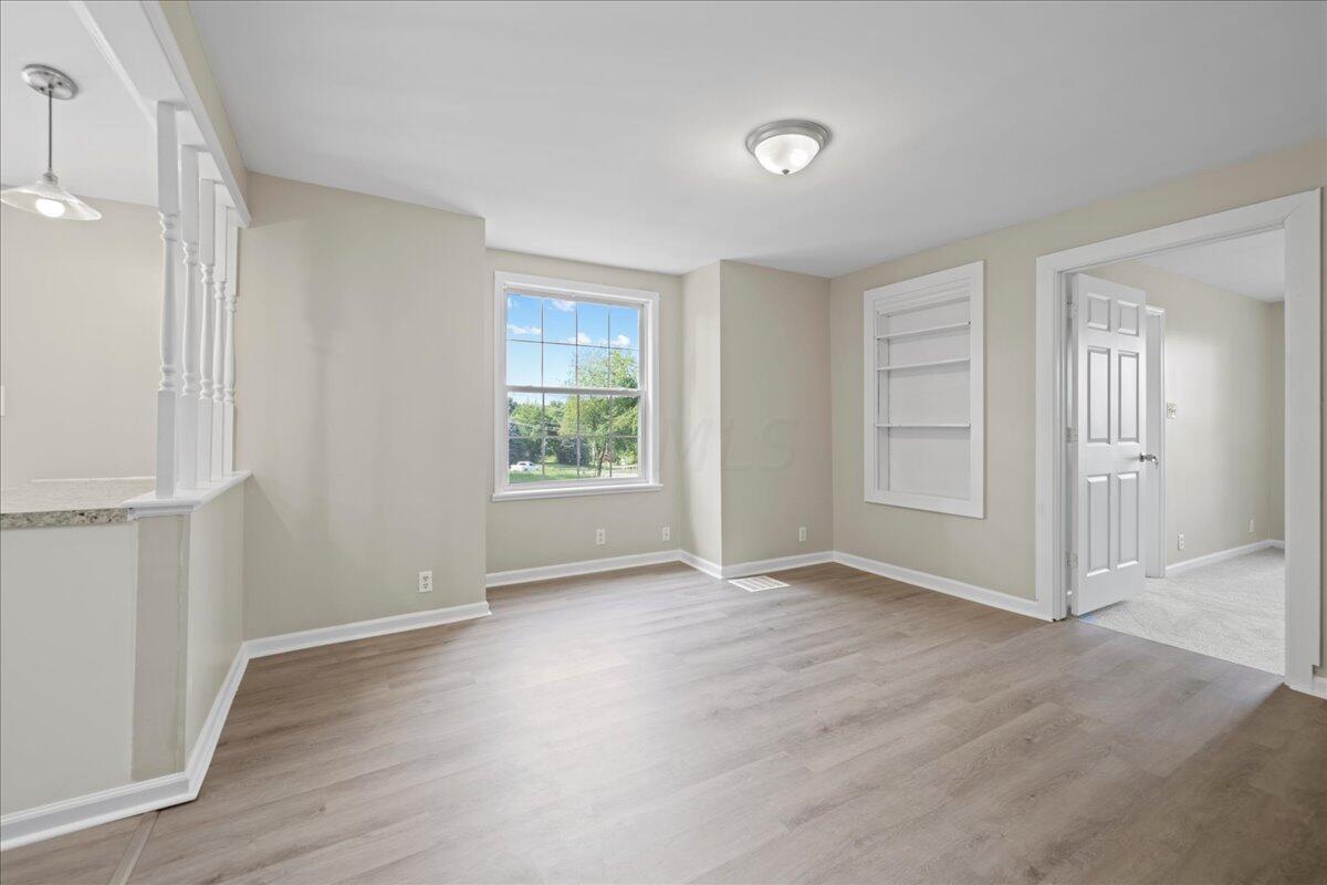 426 Milnor Road Pickerington, OH 43147 - Photo 17 of 48 21-Dining Room