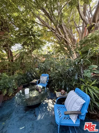 $3,750 | 840 Huntley Drive, Unit 2, West Hollywood, CA 90069