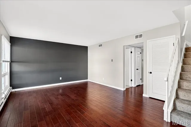 $205,000 | 10140 Sakura Drive, St. Louis, MO 63128