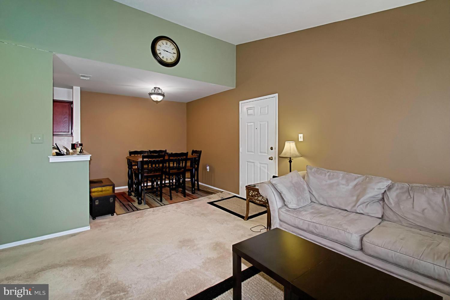 7828 Harrowgate Circle, Unit 125 Springfield, VA 22152 - Photo 8 of 28 Living Room