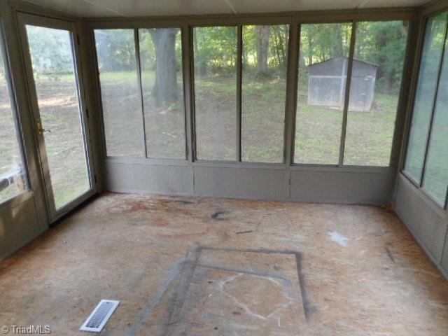 259 Walter Road Madison, NC 27025 - Photo 4 of 13 Gallery Image 4