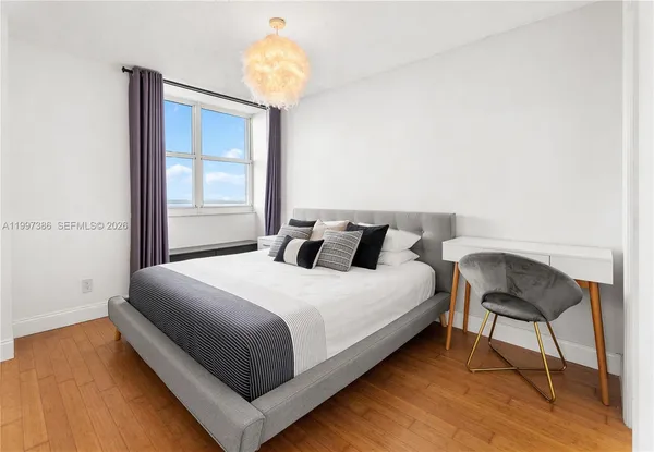 $4,000 | 770 Claughton Island Drive, Unit 1515, Miami, FL 33131