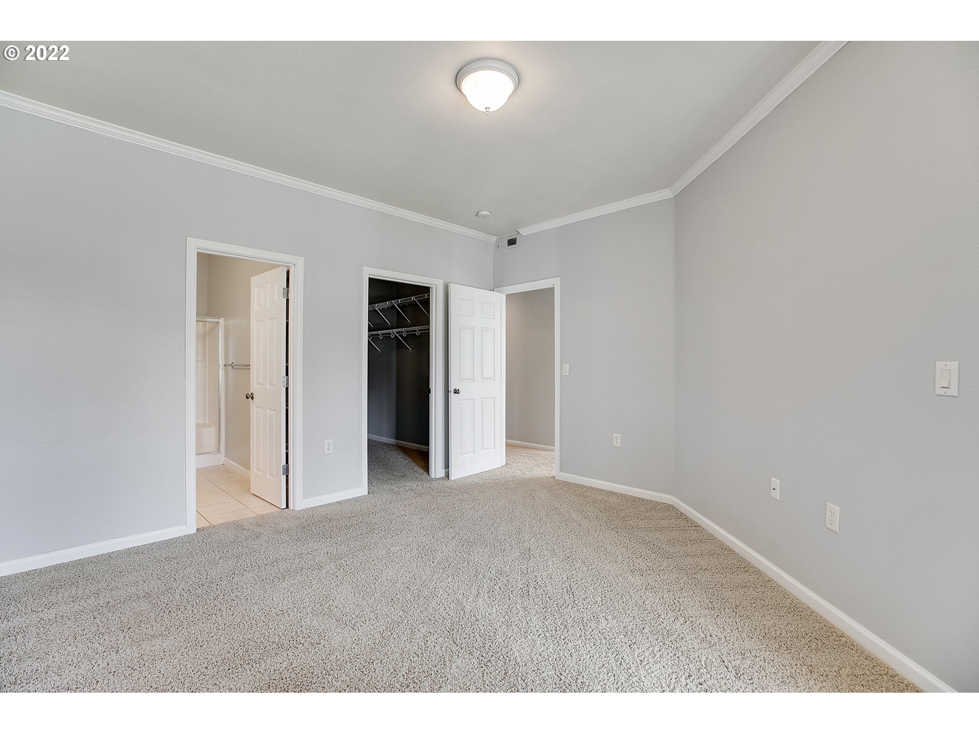 595 Springtree Lane West Linn, OR 97068 - Photo 14 of 28 a view of an empty room
