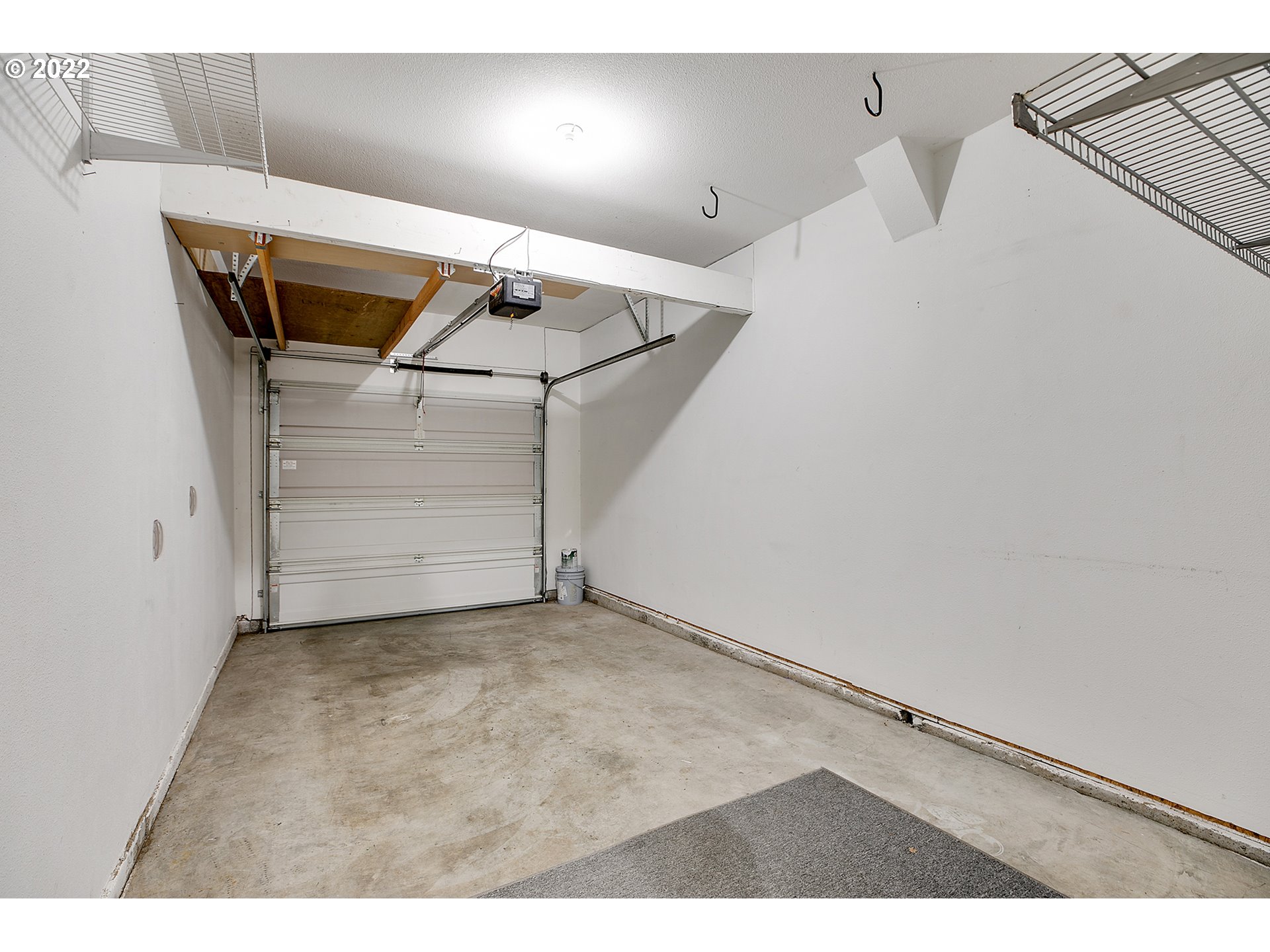595 Springtree Lane West Linn, OR 97068 - Photo 19 of 28 a view of a garage