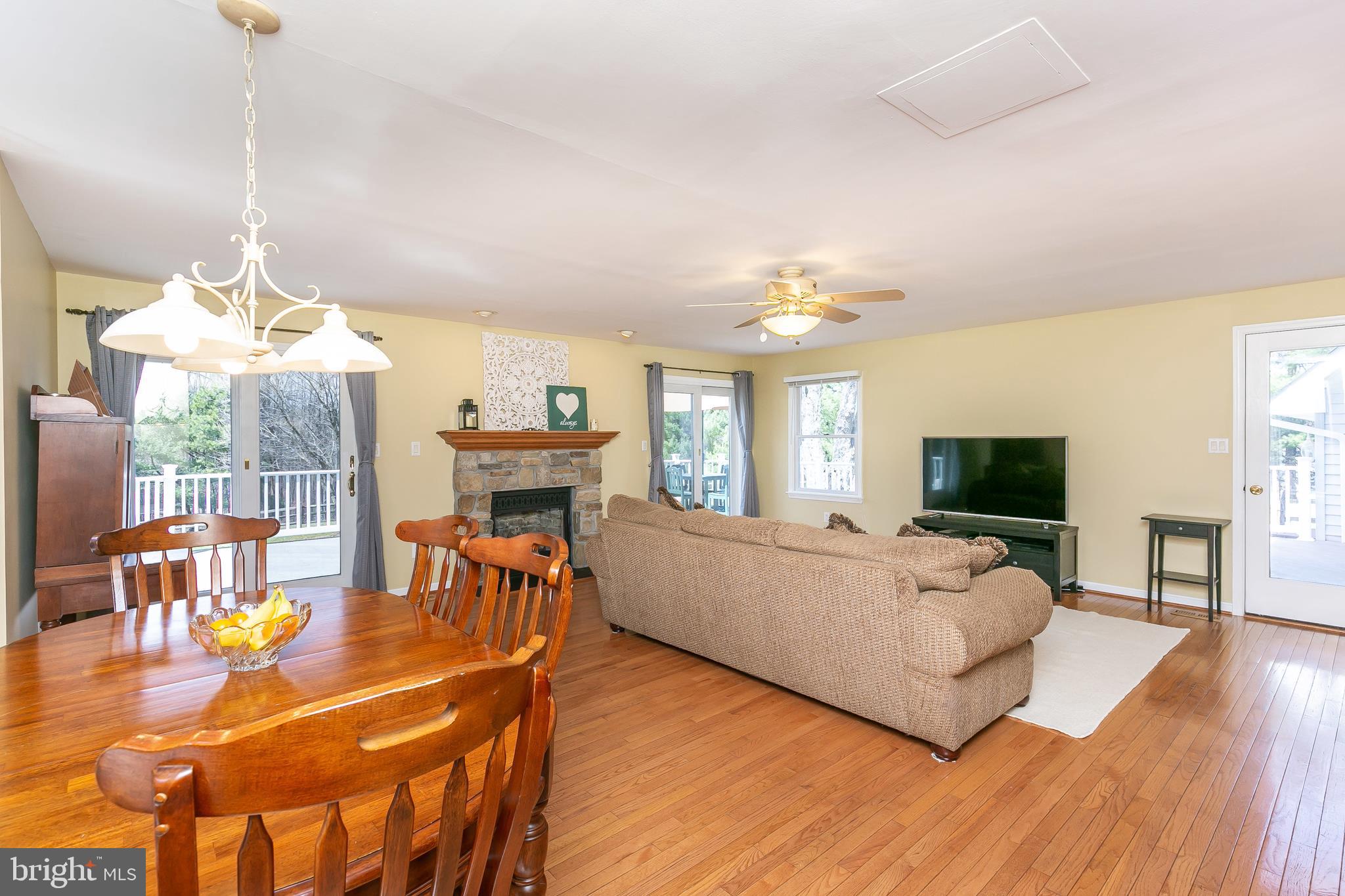 2240 Engle Road Fallston, MD 21047 - Photo 20 of 70 Living Room