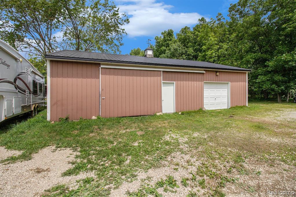 9241 Sharp Road Swartz Creek, MI 48473 - Photo 21 of 30
