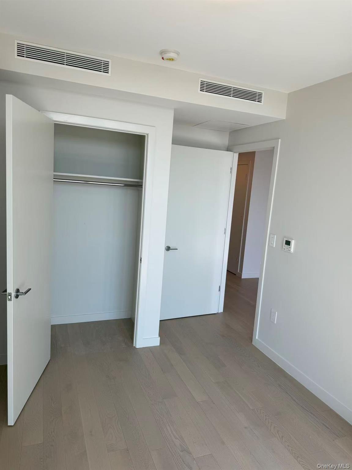 131-02 40th Road, Unit 6G Queens, NY 11354 - Photo 6 of 11