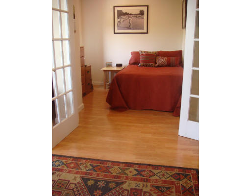 33 Bay State Road, Unit 4R Boston, MA 02215 - Photo 8 of 11 Gallery Image 8