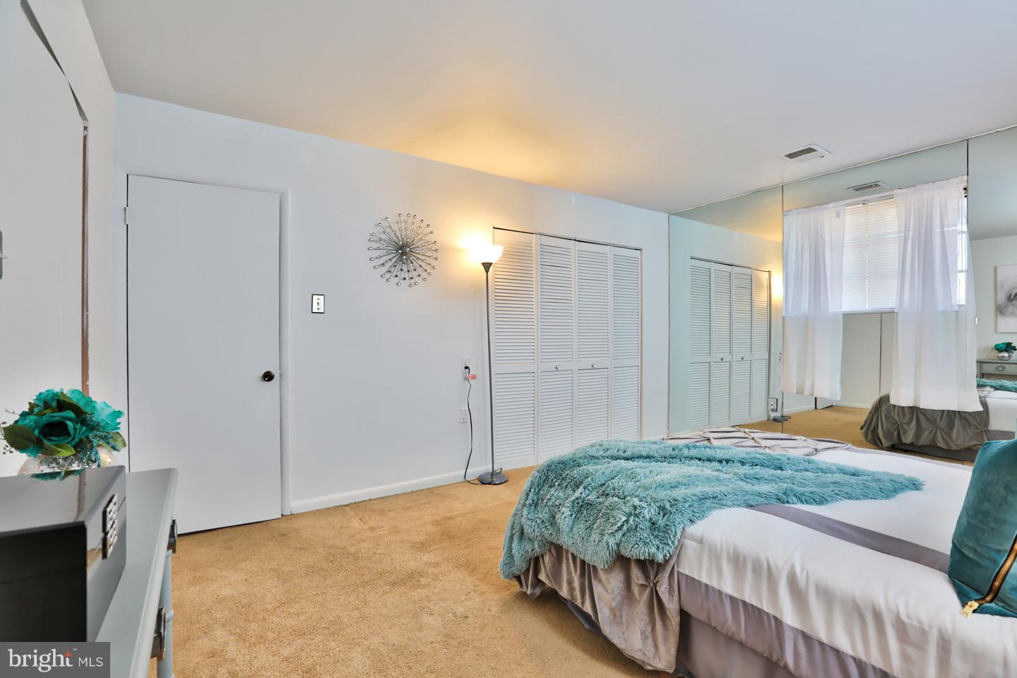 3926 Rolling Rd., Unit D2 Baltimore, MD 21208 - Photo 18 of 20 Bath (Master)